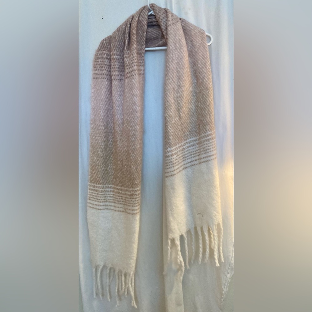 LC Lauren Conrad Cream & Tan Oversized Fringed Scarf Size 18โ x 90โ - Picture 1 of 7